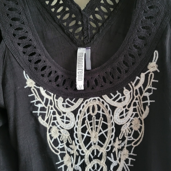 Top - Picture 3 of 3